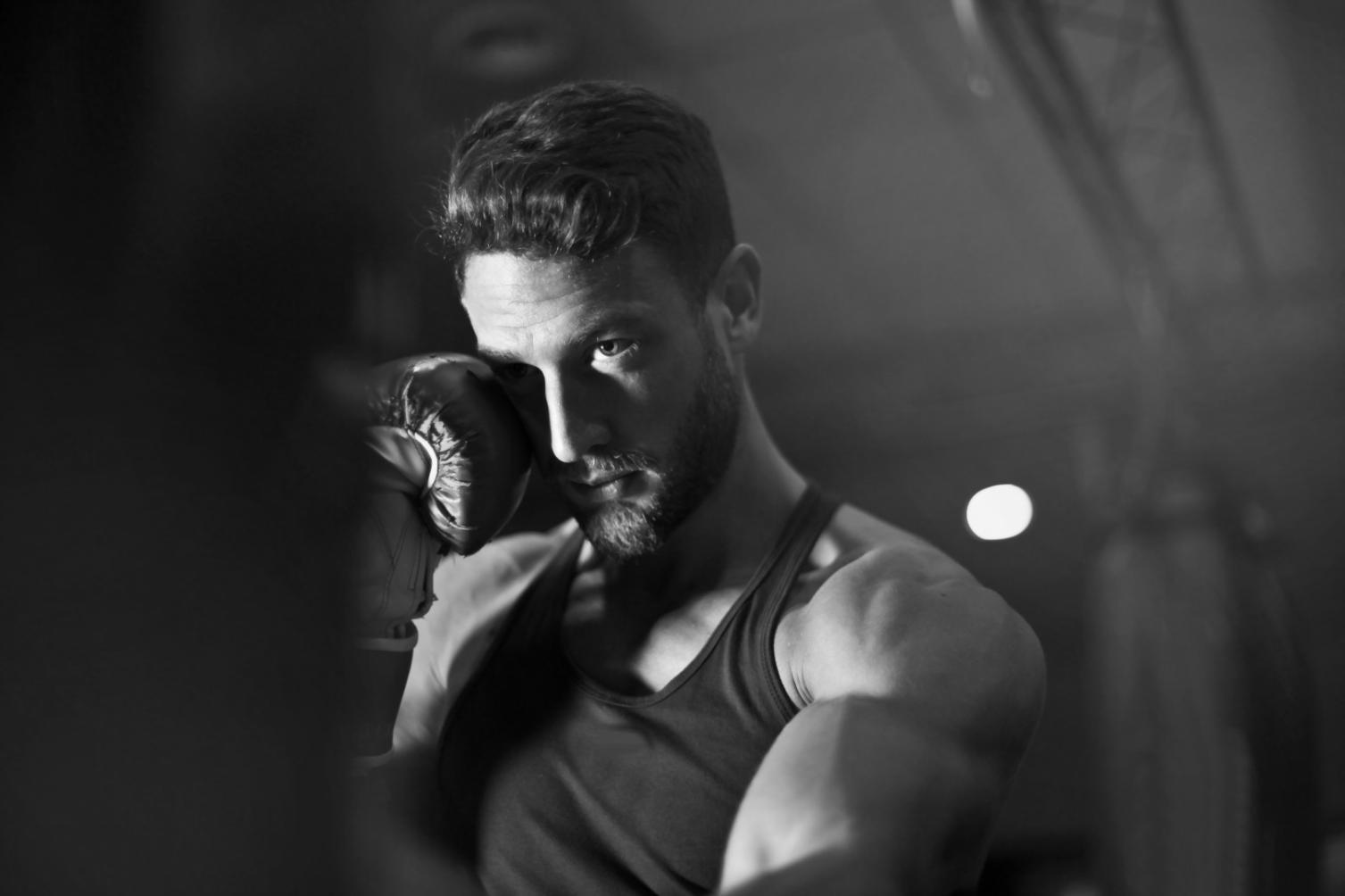 Análisis detallado de técnica de levantamiento en entrenamiento